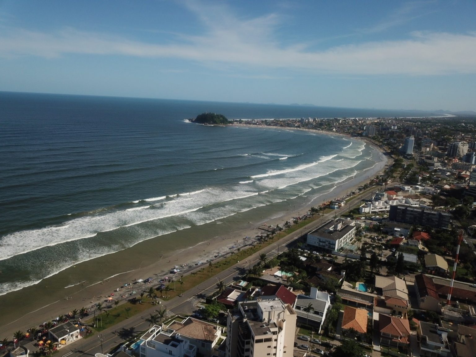 Guaratuba passa a cobrar taxa de turismo para veículos de excursão – RETUR
